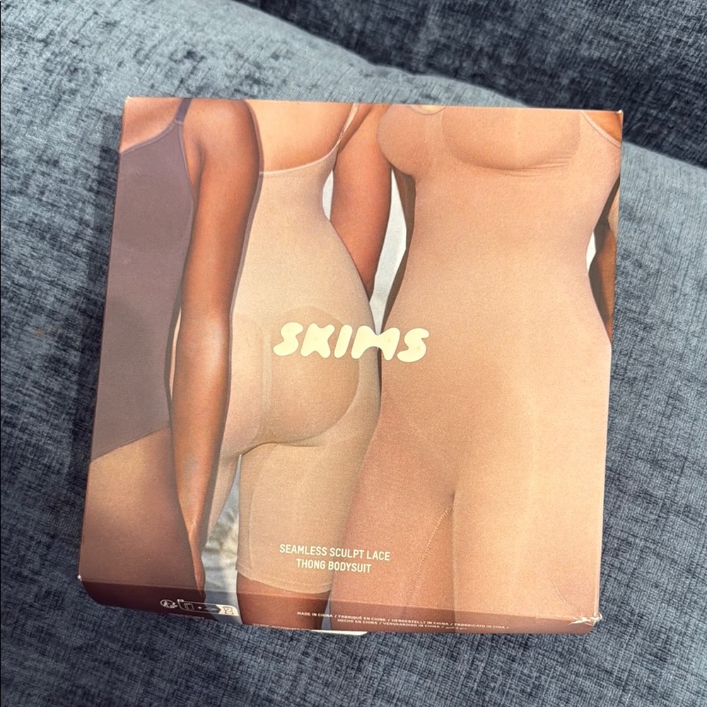 Skims Seamless Sculpt Lace Thong Bodysuit